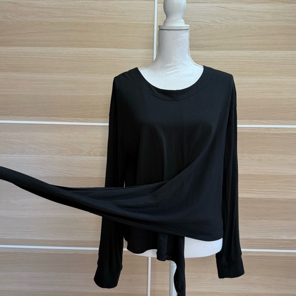 Banana Republic Wrap Around Top - Picture 6 of 8